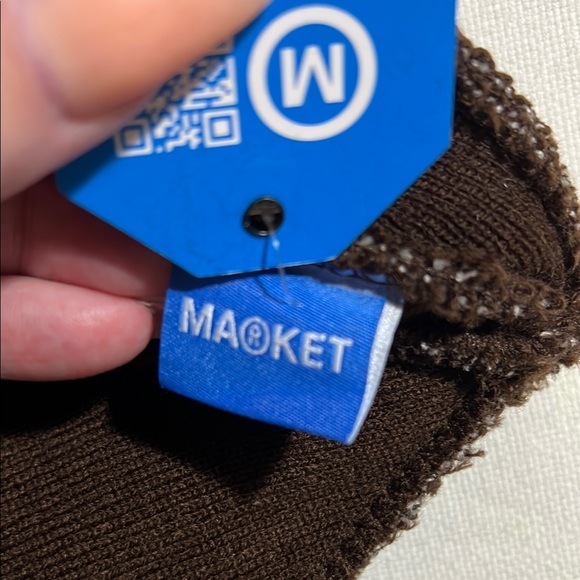 Market Mountaineering Brown Mountain Design Beanie - Picture 3 of 5